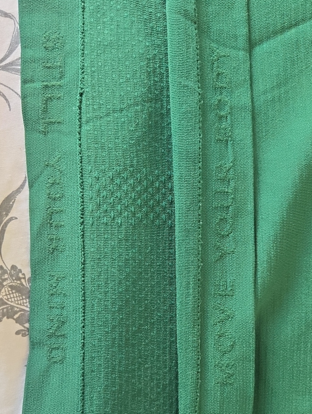 Lululemon Swiftly Tech 2.0 Hip Length Short Sleeve Green Size 12 - Picture 15 of 16